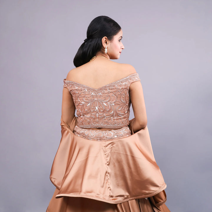 Elegant Western Crop Top Skirt Set- Vastrachowk