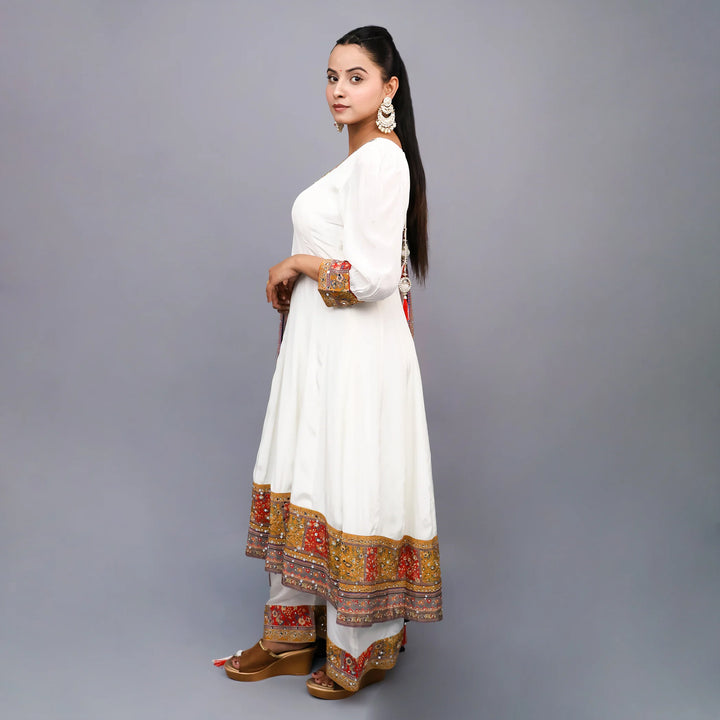 Trendy Anarkali Suit with Plazzo- Vastrachowk