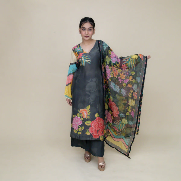 Vastrachowk Printed Straight Suit