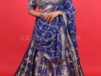 Stunning Banarsi Lehenga- Vastrachowk